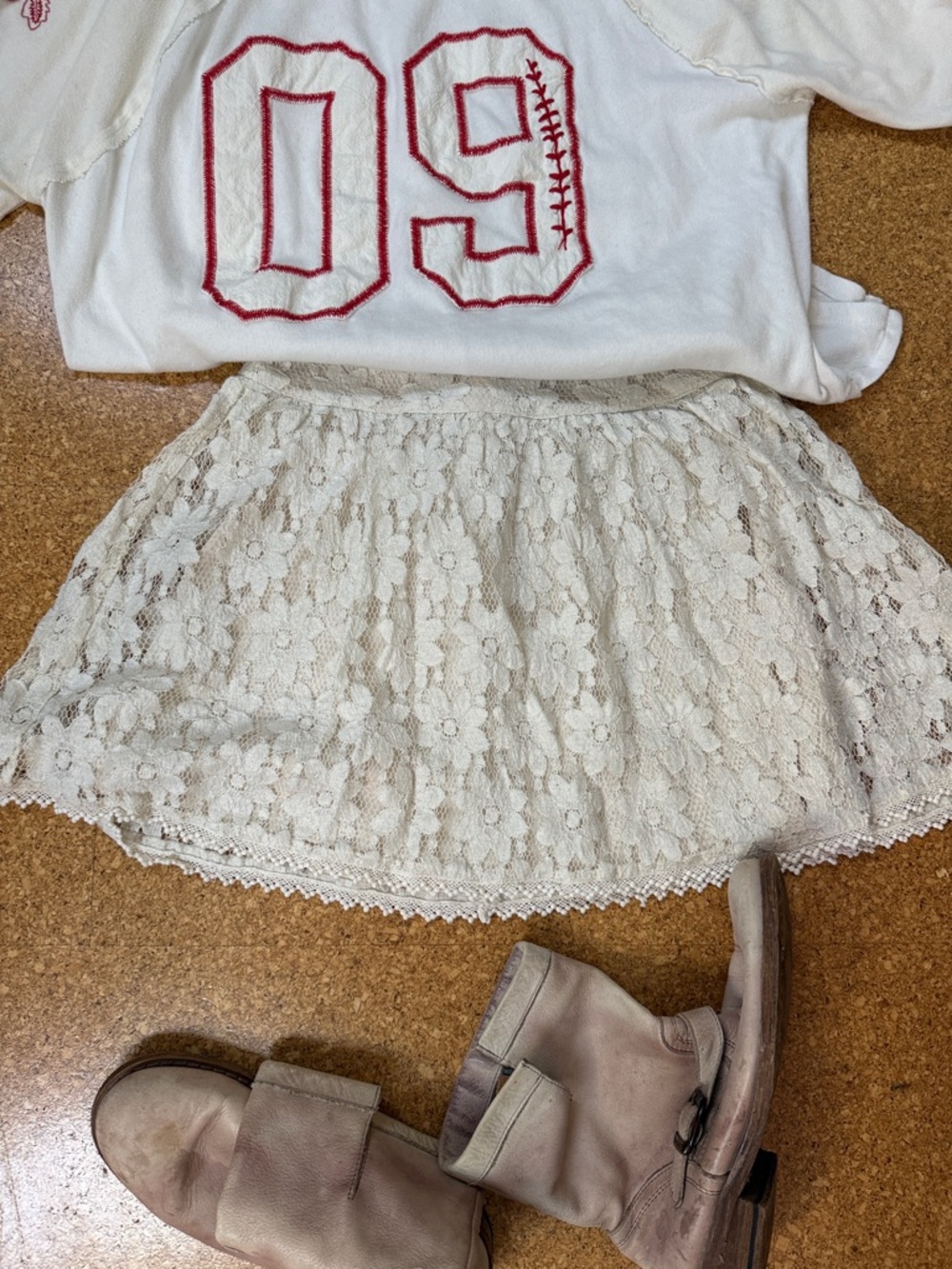 Lace mini skirt